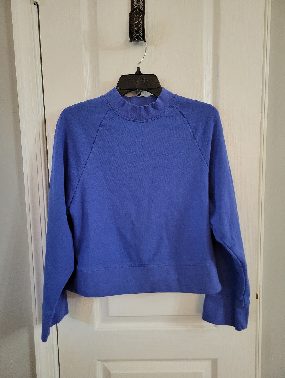 ON Running Women's Crew Neck Sweatshirt Blue Size Large Organic Cotton Side Zip